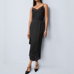 Ann Taylor- Lace Trim V-Neck Tank & Matching Wrap Skirt.  Tank Small/Skirt 0